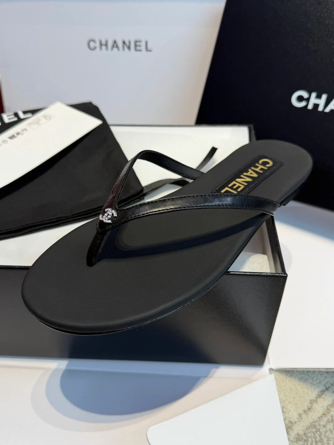 Tongs CH