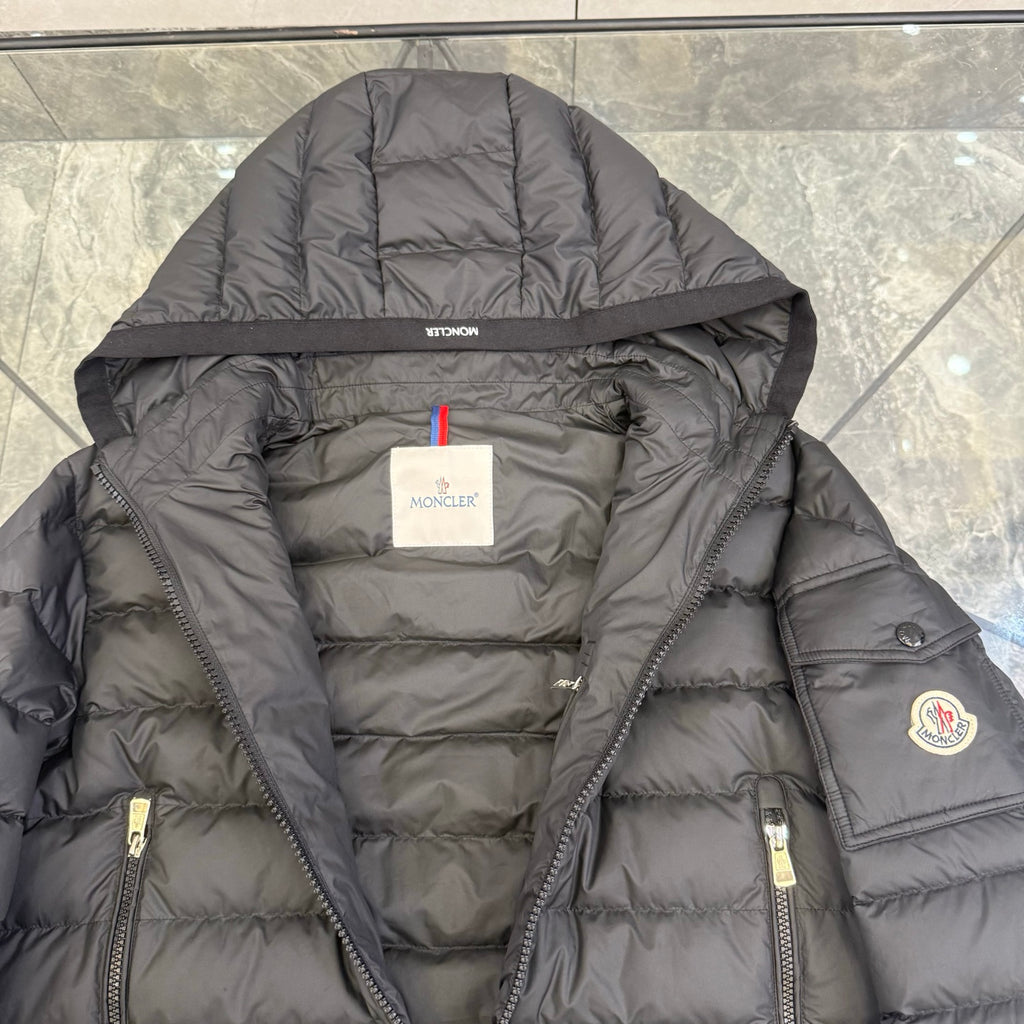 Veste MONC