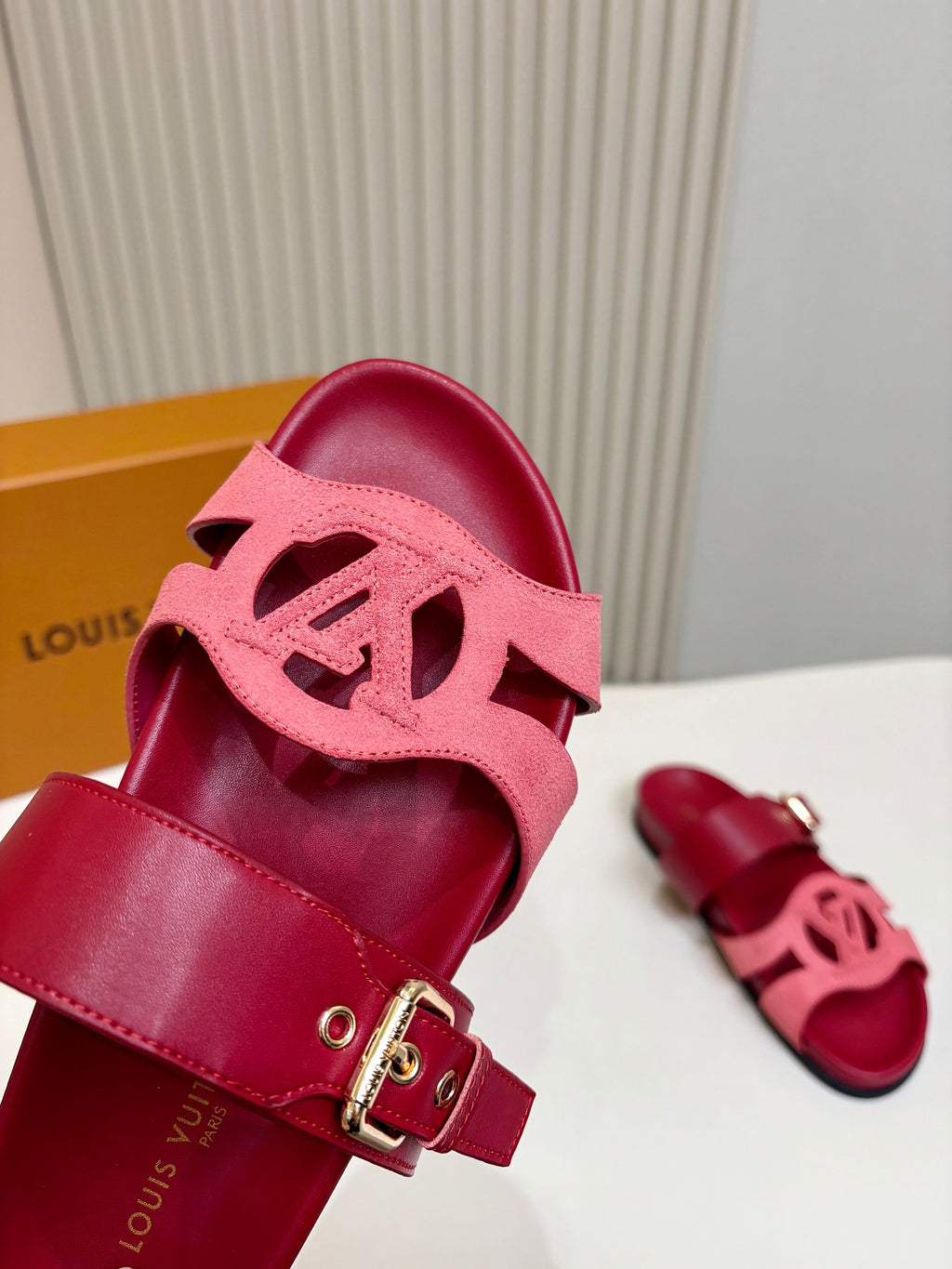 Mules LV
