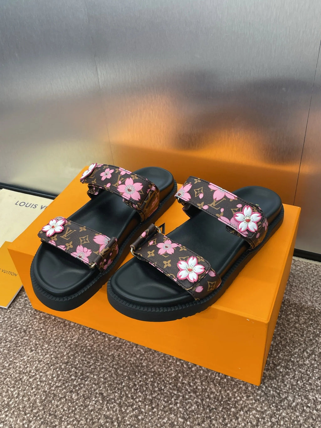Mules LV