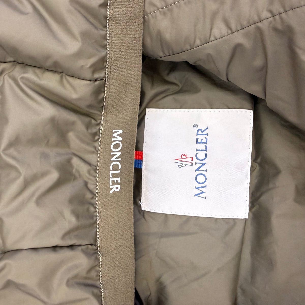 Veste MONC