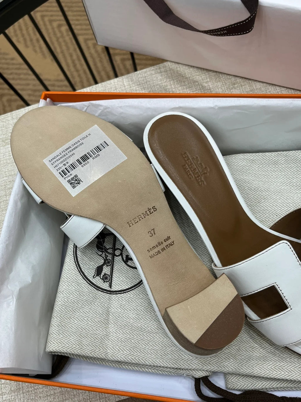 Mules Oasis