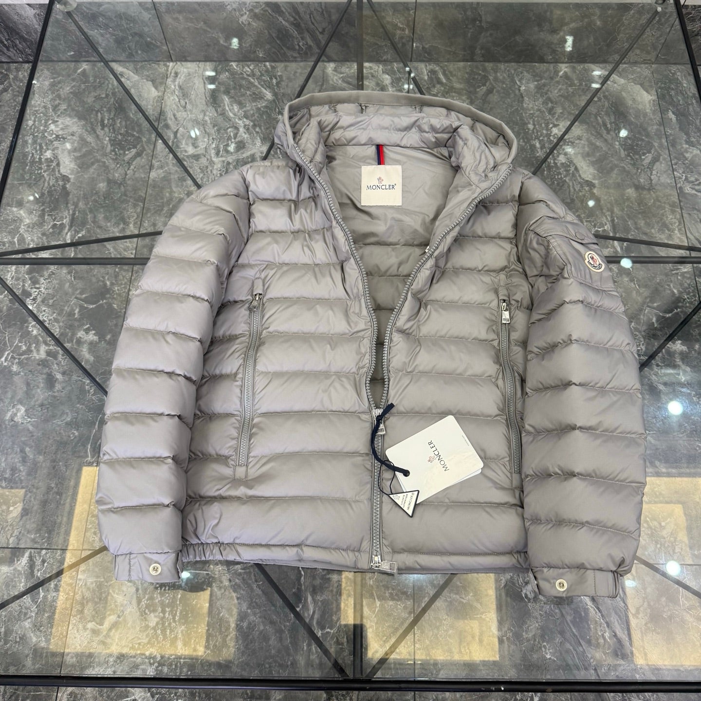 Veste MONC