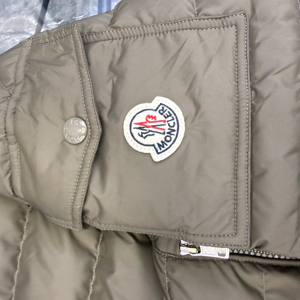 Veste MONC