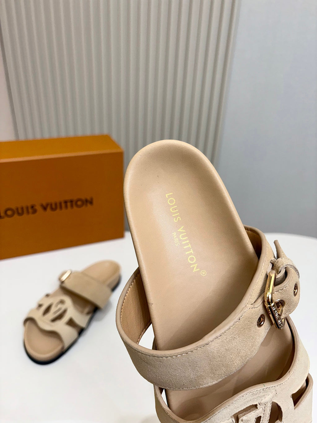 Mules LV