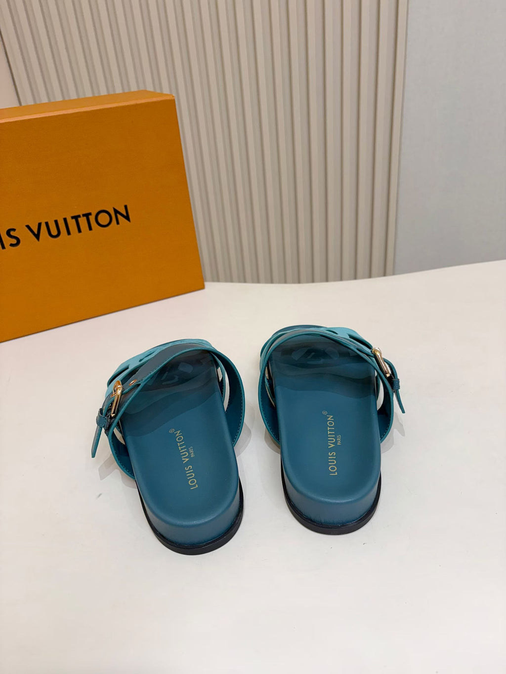 Mules LV