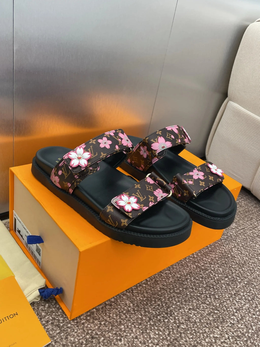 Mules LV