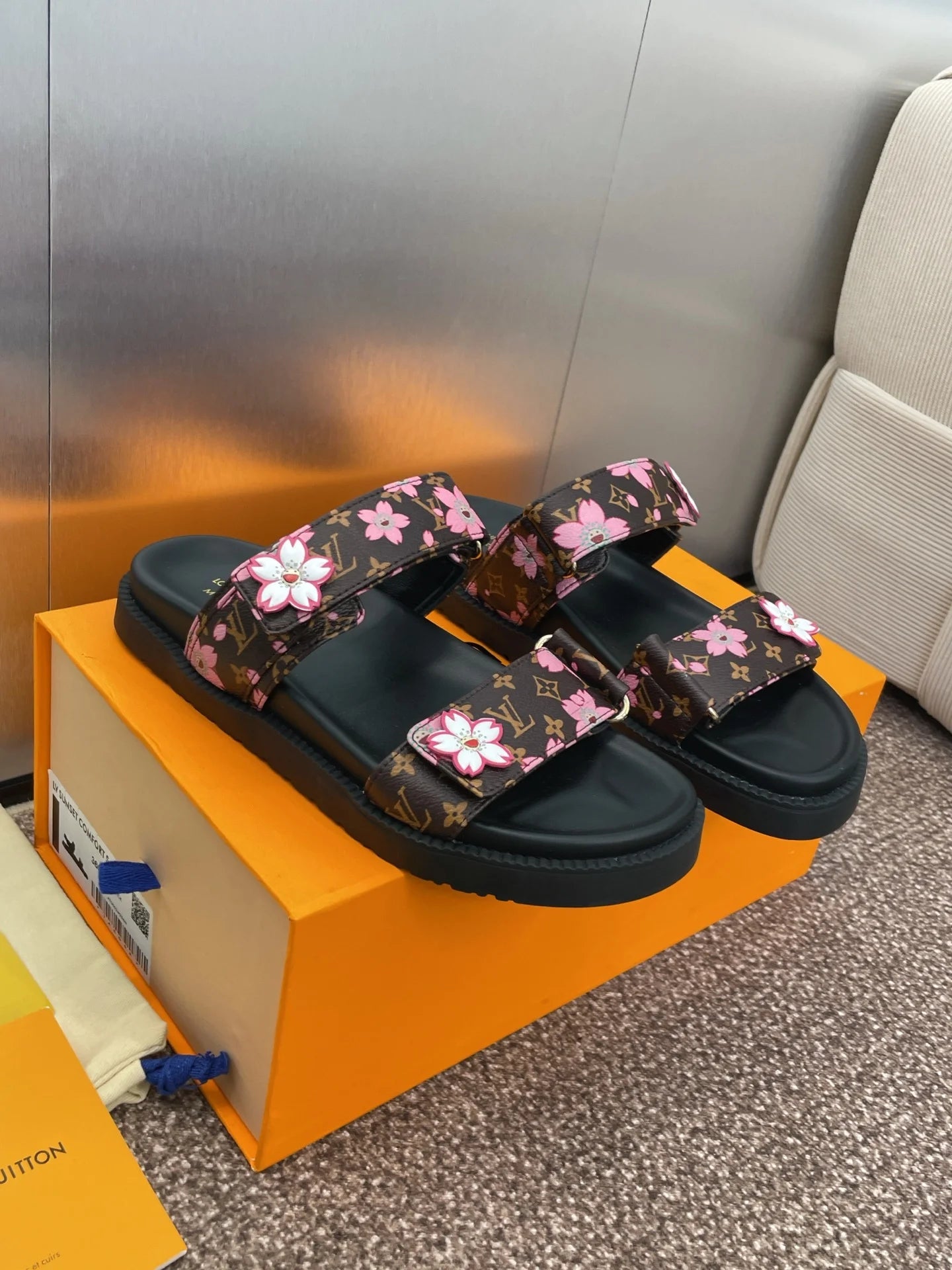 Mules LV