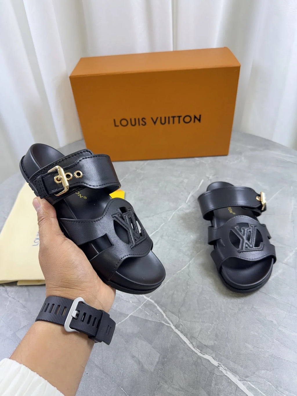 Mules LV