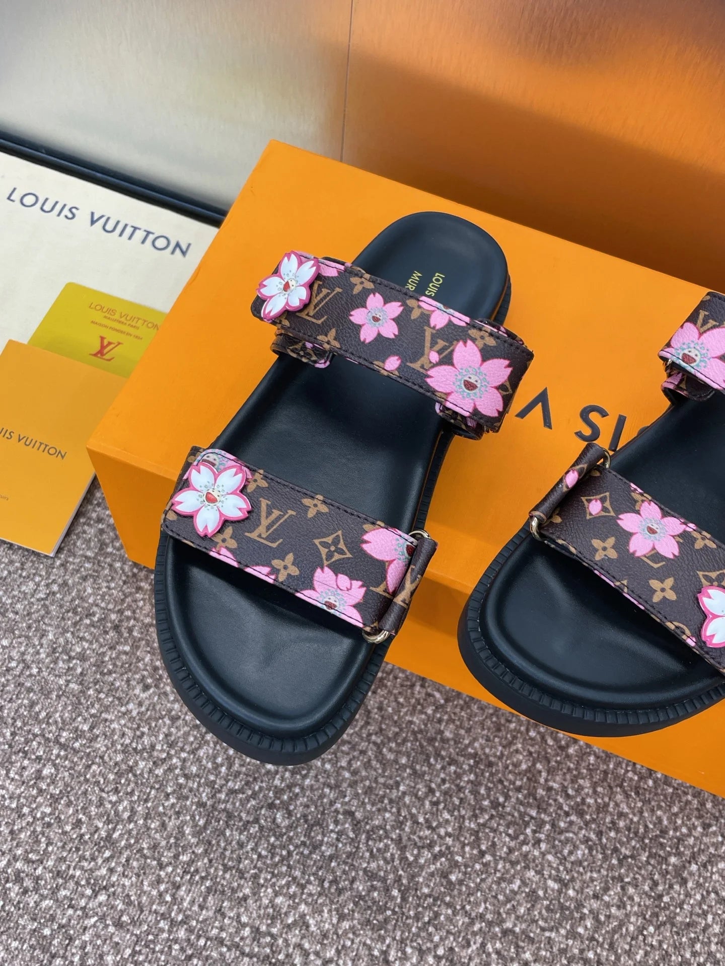 Mules LV