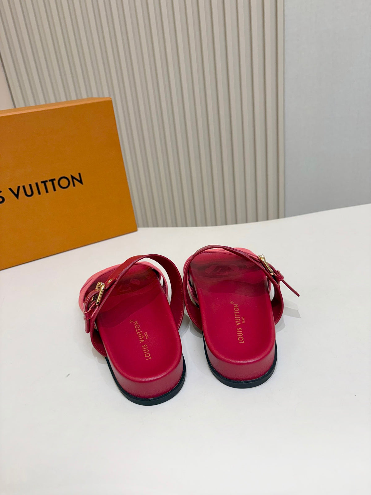 Mules LV