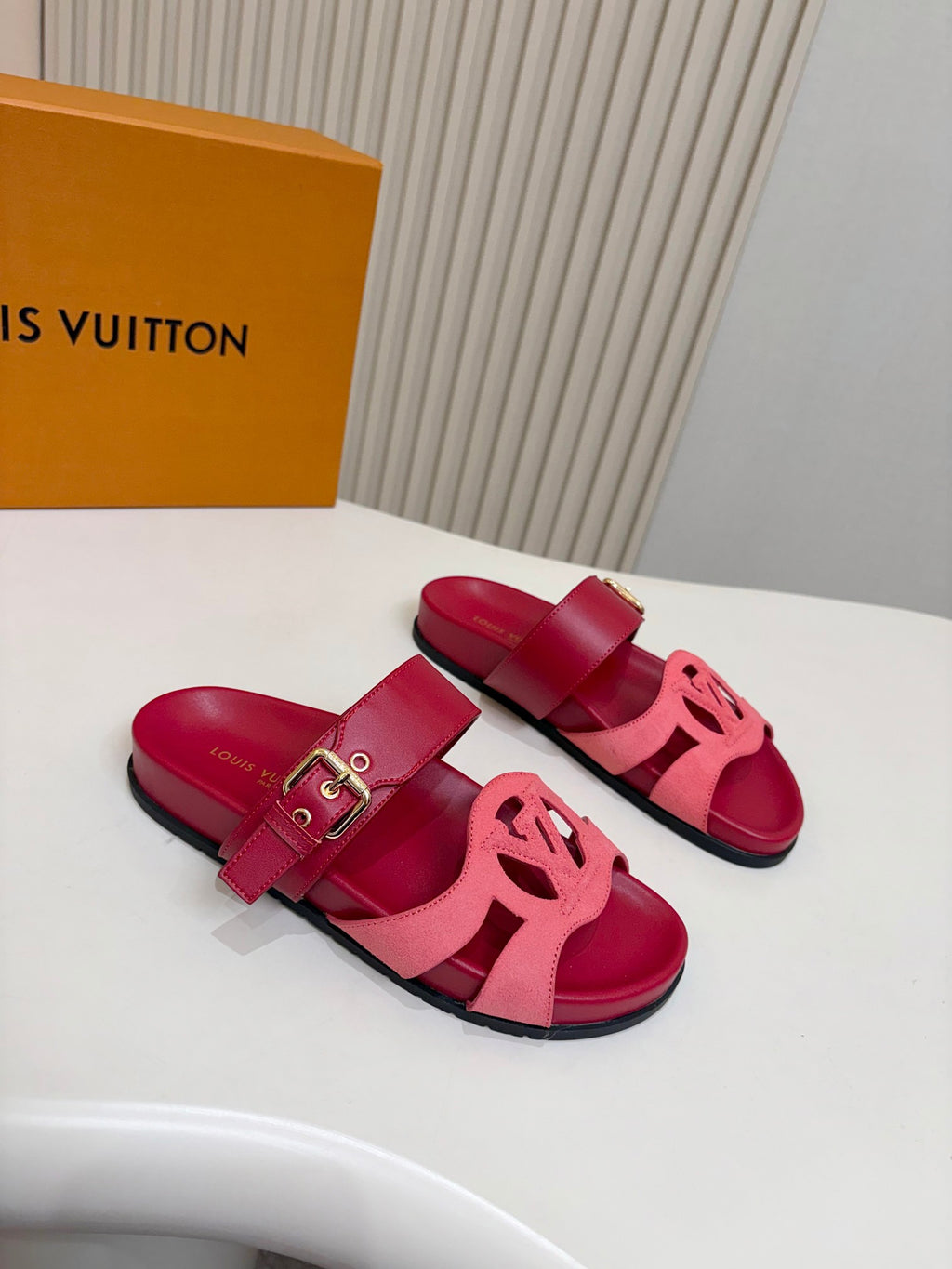 Mules LV