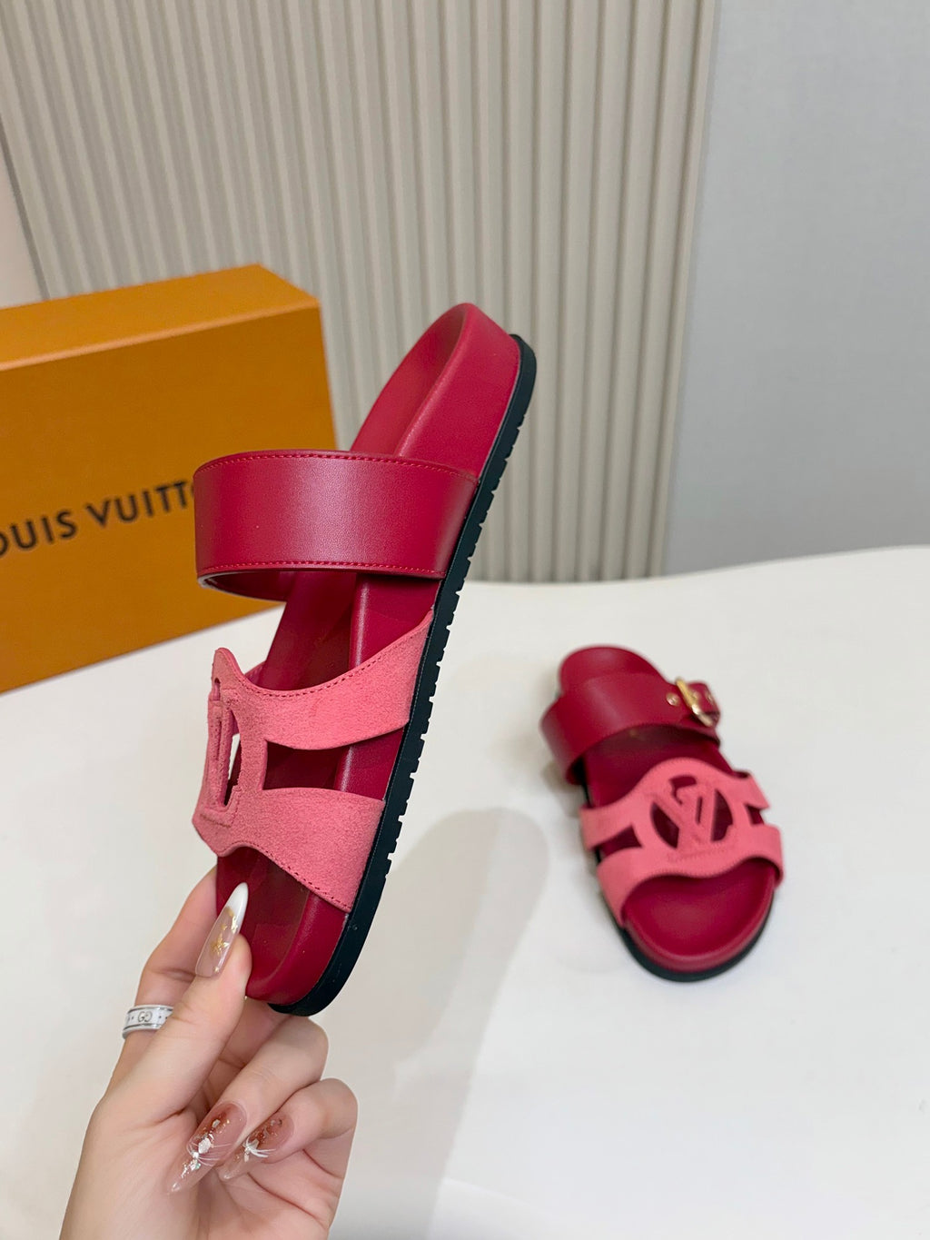 Mules LV