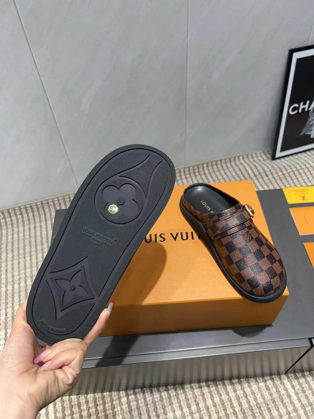Mules LV