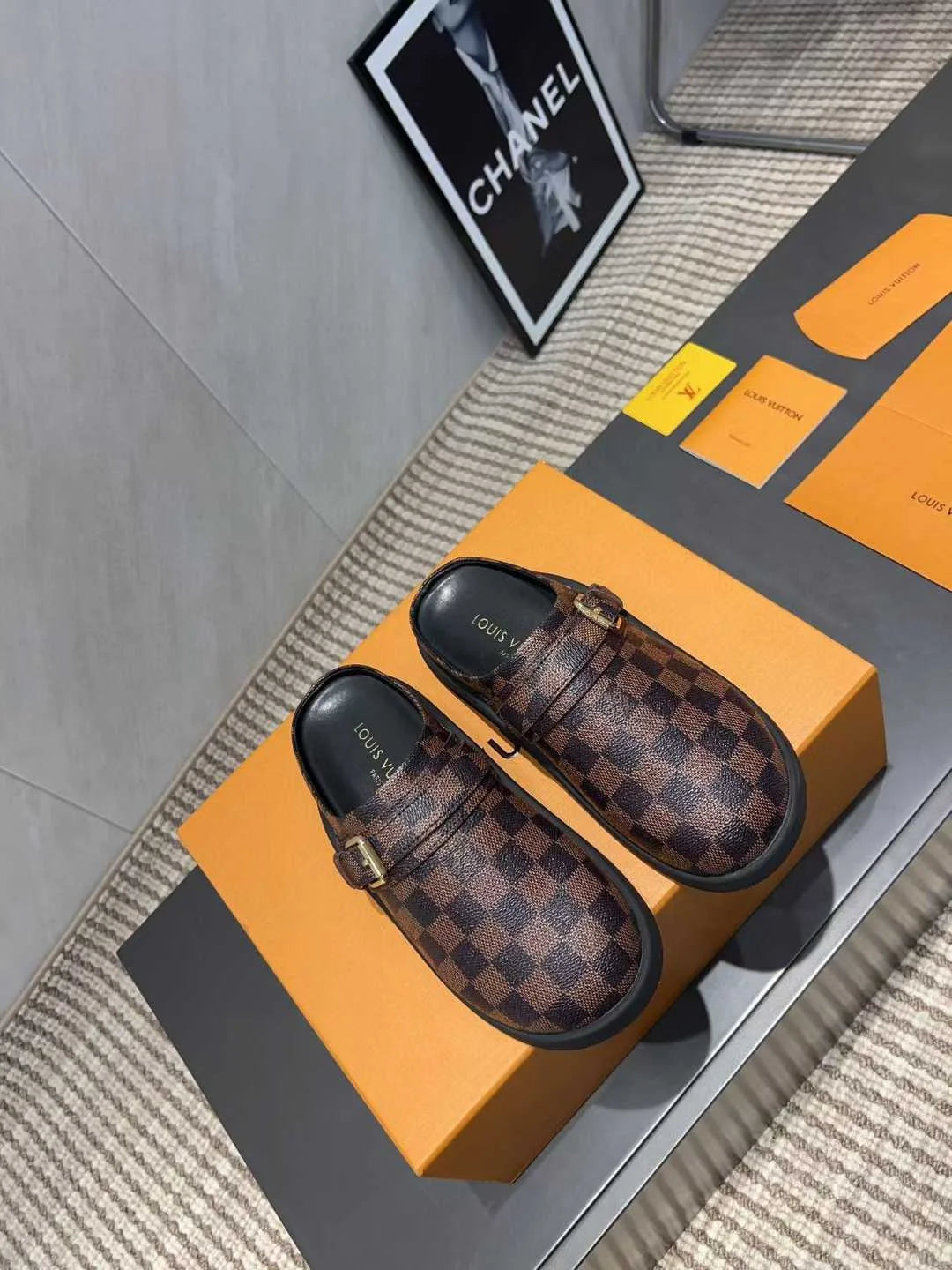 Mules LV