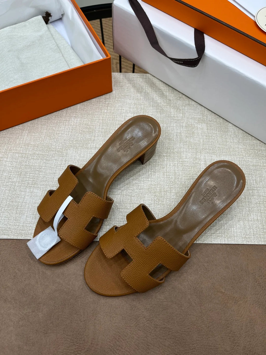 Mules Oasis
