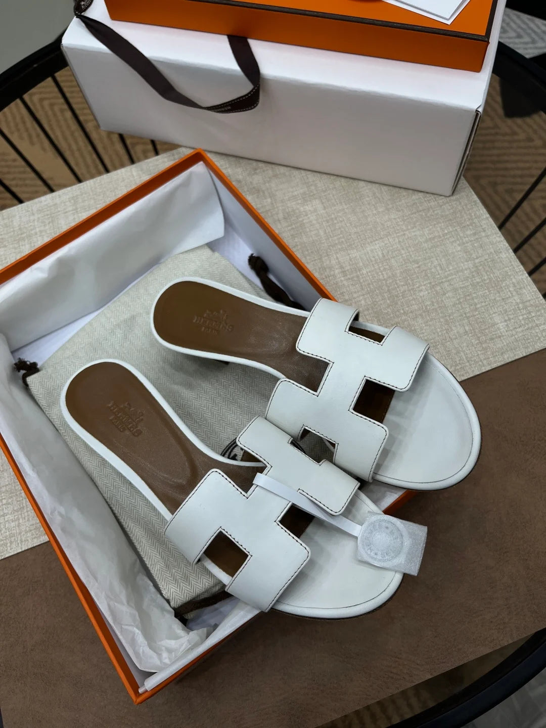 Mules Oasis