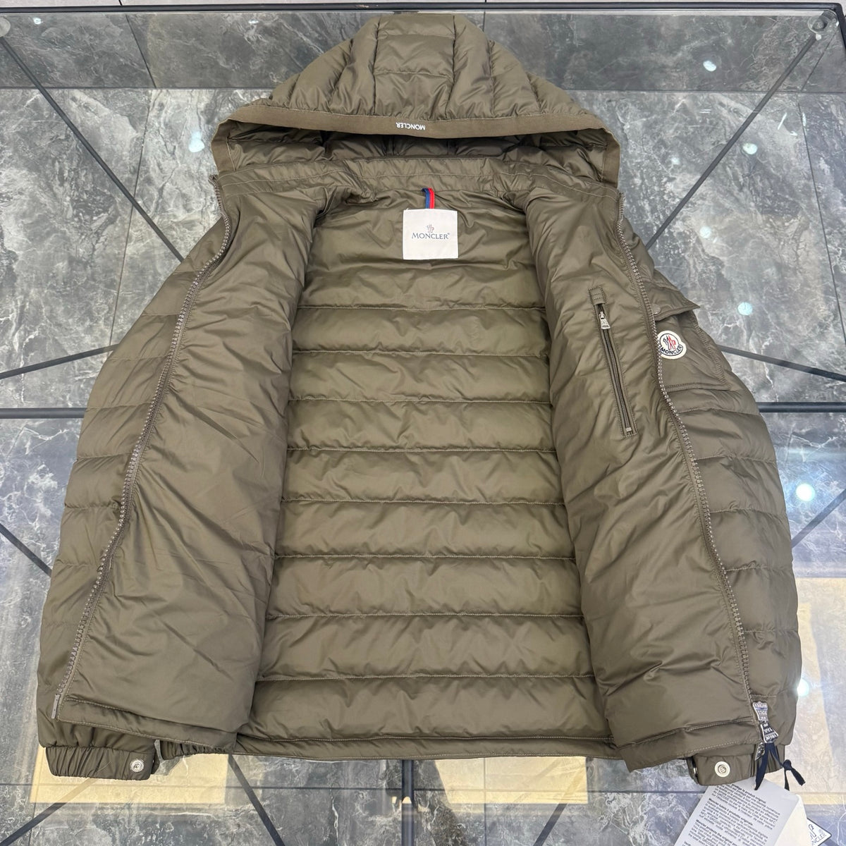 Veste MONC